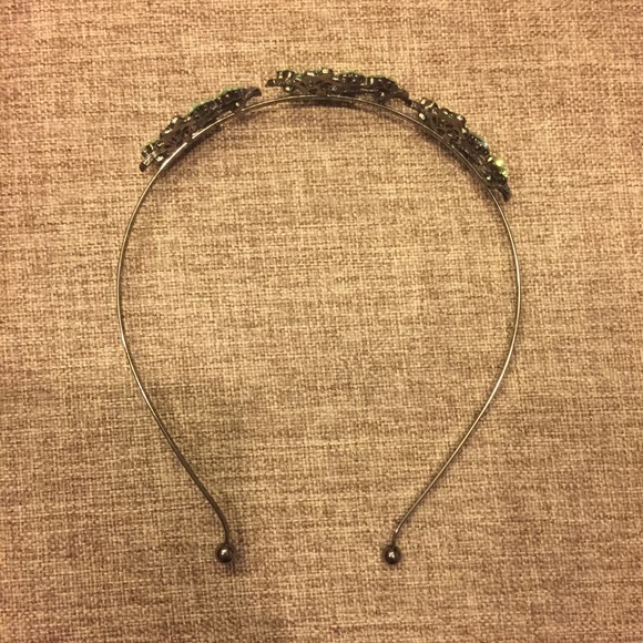 Beautiful Rhinestone headband - Picture 2 of 3